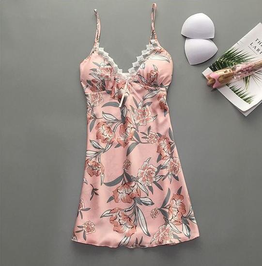 Large size comfortable sexy transparent lace pajamas