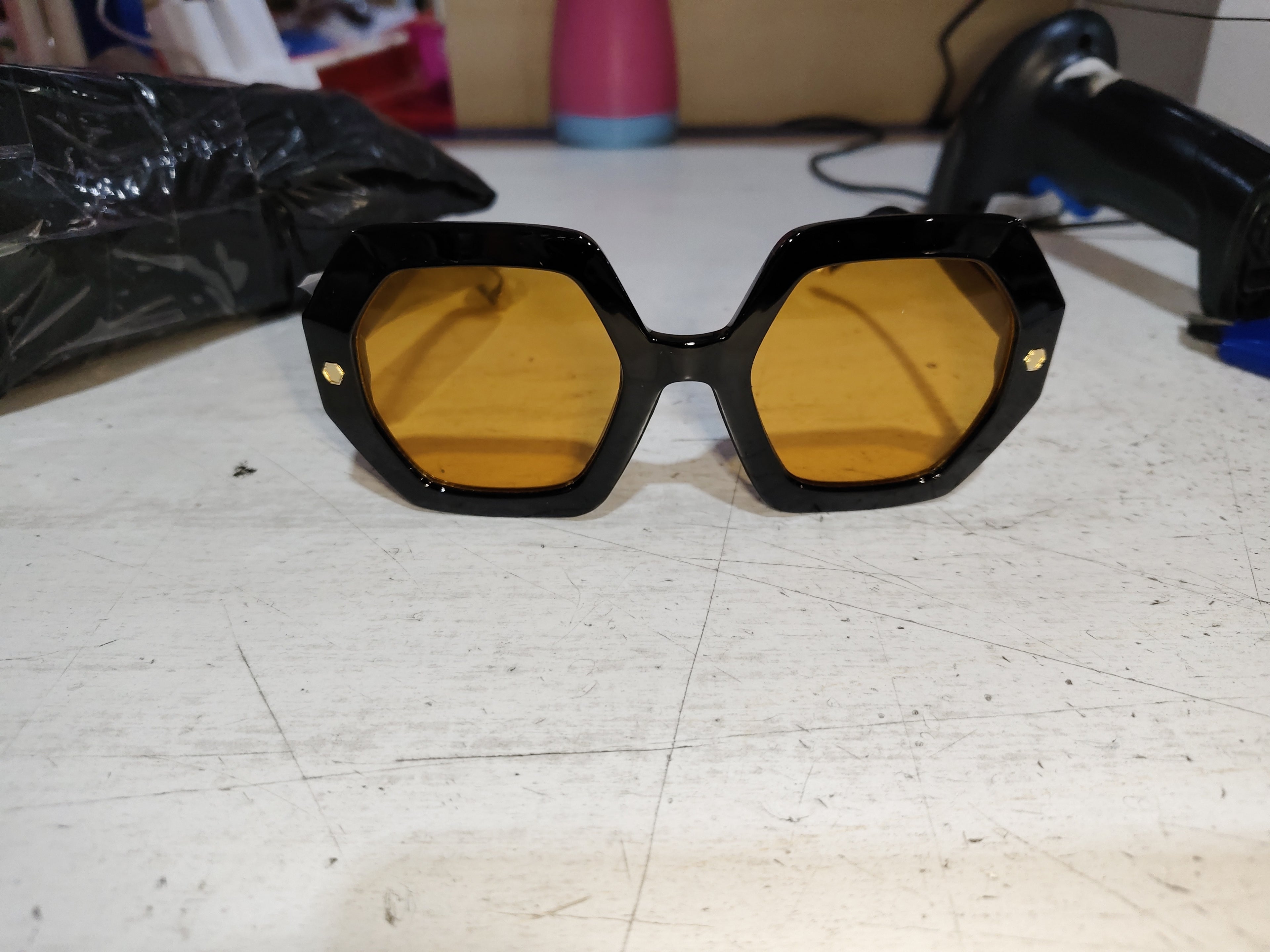 New Irregular With Personality Hexagonal Rivet Sunglasses For Women
